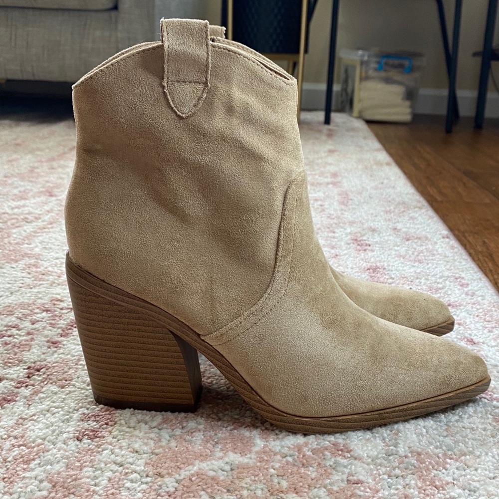 Tan Muriel Booties | Yoki